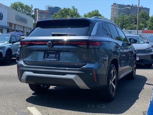 2025 Volkswagen Tiguan 2.0T SE 4MOTION