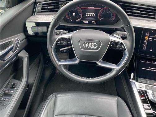 2021 Audi e-tron Premium