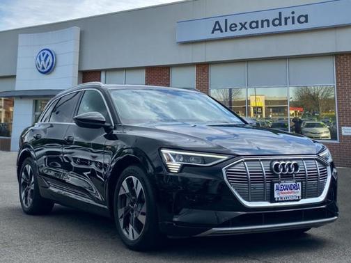 2021 Audi e-tron Premium