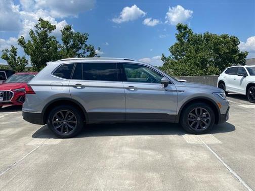 2024 Volkswagen Tiguan 2.0T SE 4MOTION