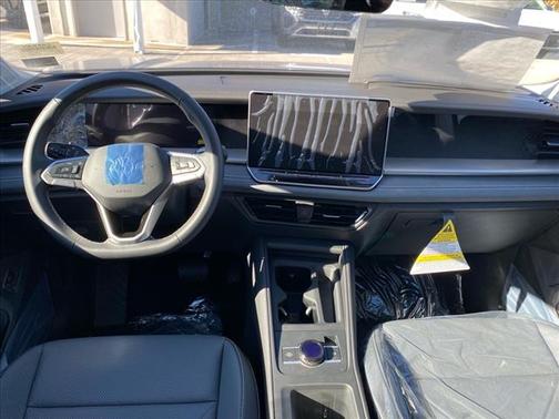 2025 Volkswagen Tiguan 2.0T SE 4MOTION