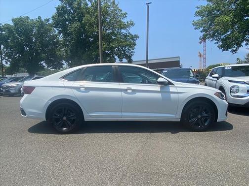 2023 Volkswagen Jetta 1.4T SE