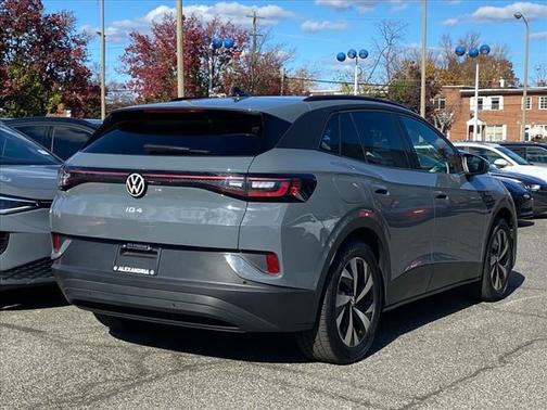 2023 Volkswagen ID.4 Pro