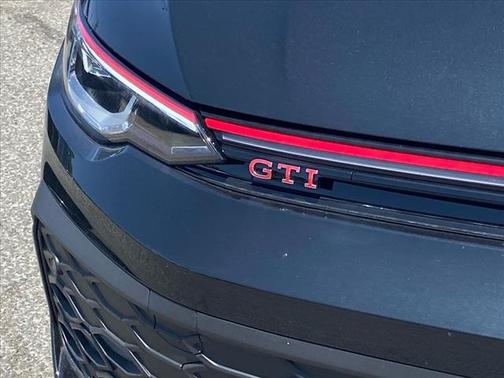 2025 Volkswagen Golf GTI 2.0T S DSG