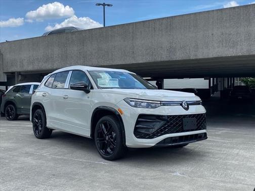 2025 Volkswagen Tiguan 2.0T SE R-Line Black 4MOTION
