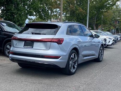 2021 Audi e-tron Premium