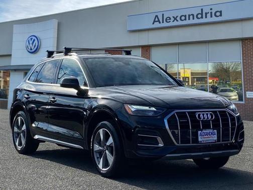 2023 Audi Q5 40 Premium Plus