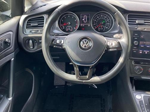 2019 Volkswagen Golf SportWagen TSI SE