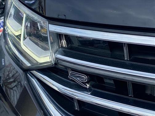 2024 Volkswagen Tiguan 2.0T SEL R-Line 4MOTION