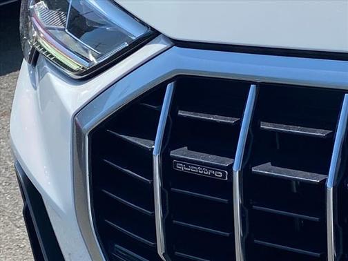 2020 Audi Q3 45 S line Premium Plus
