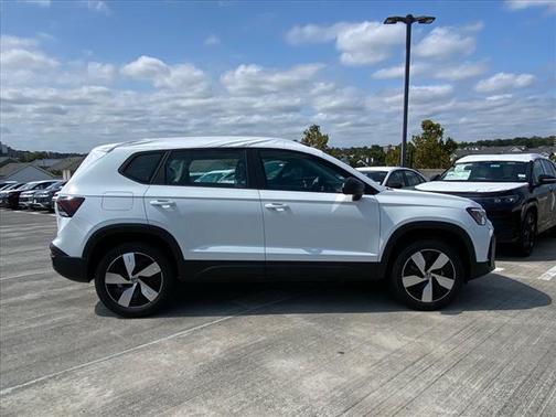2025 Volkswagen Taos 1.5T S