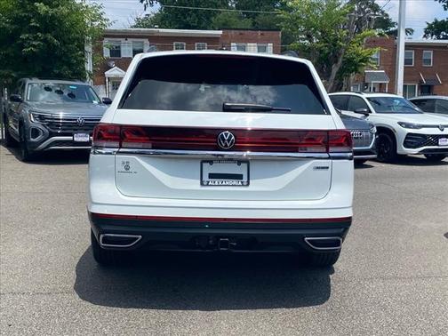 2024 Volkswagen Atlas 2.0T SE w/Technology 4MOTION