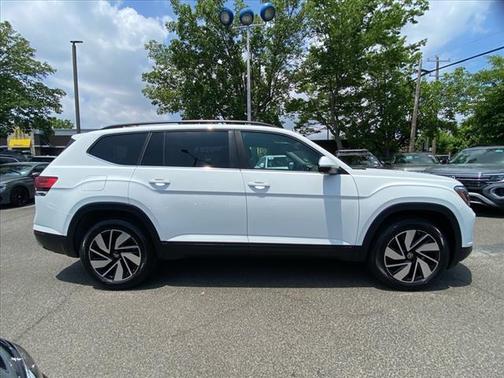 2024 Volkswagen Atlas 2.0T SE w/Technology 4MOTION