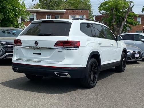 2022 Volkswagen Atlas 2.0T SE w/Technology 4MOTION