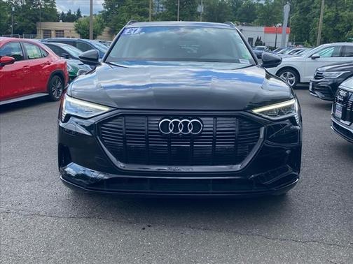 2021 Audi e-tron Premium