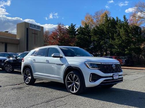 2025 Volkswagen Atlas Cross Sport 2.0T SEL Premium