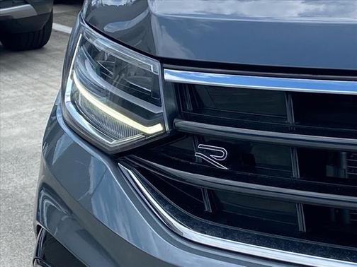 2022 Volkswagen Tiguan 2.0T SE R-Line Black 4MOTION