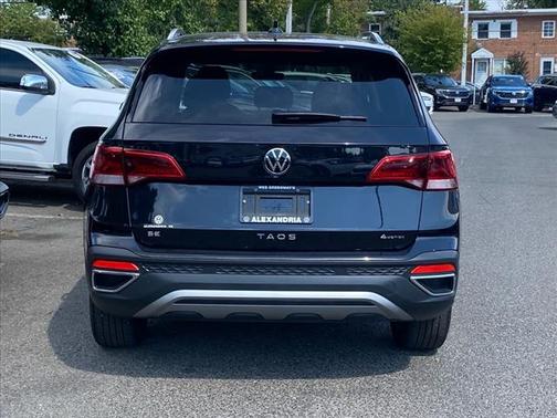 2024 Volkswagen Taos 1.5T SE
