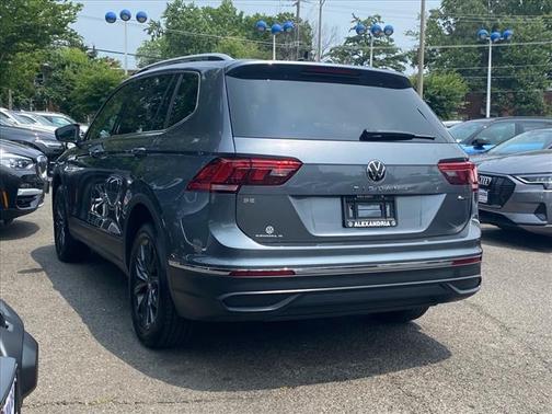 2024 Volkswagen Tiguan 2.0T SE 4MOTION