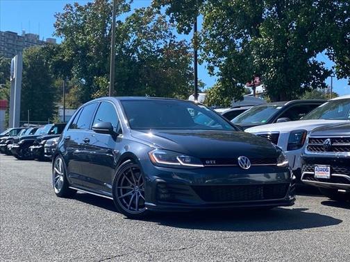 2018 Volkswagen Golf GTI 2.0T SE 4-Door