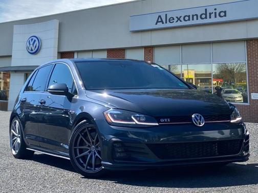 2018 Volkswagen Golf GTI 2.0T SE 4-Door