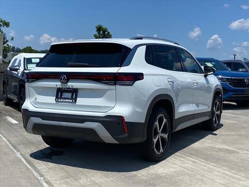 2025 Volkswagen Tiguan 2.0T SE