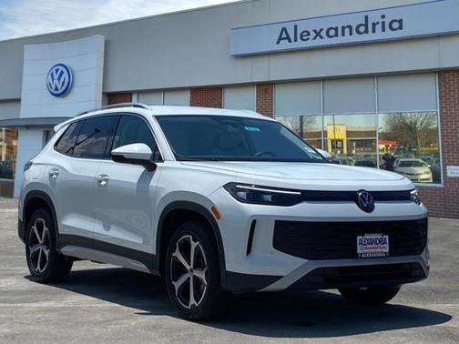 2025 Volkswagen Tiguan 2.0T SE