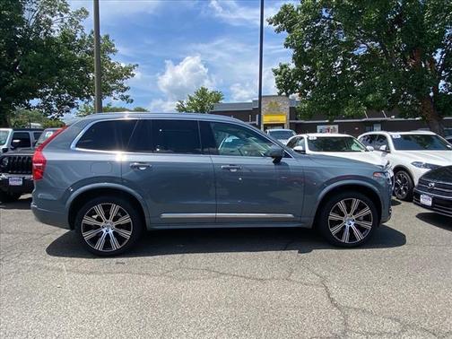 2022 Volvo XC90 Recharge Plug-In Hybrid T8 Inscription 6 Passenger
