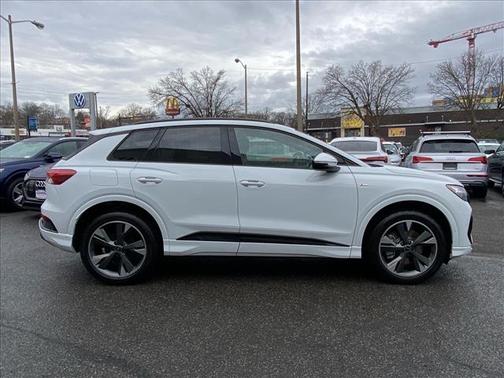 2023 Audi Q4 e-tron Premium Plus 50 quattro