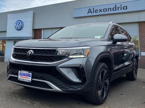 2024 Volkswagen Taos 1.5T SE