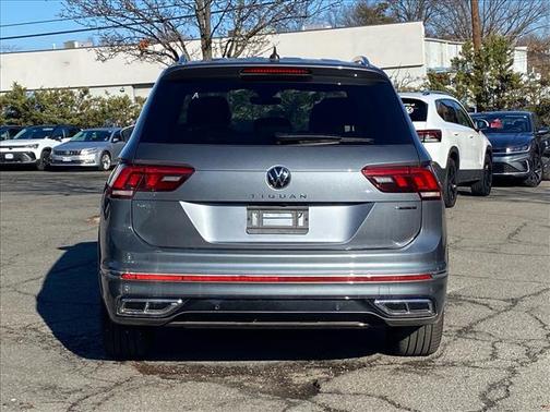 2024 Volkswagen Tiguan 2.0T SEL R-Line 4MOTION