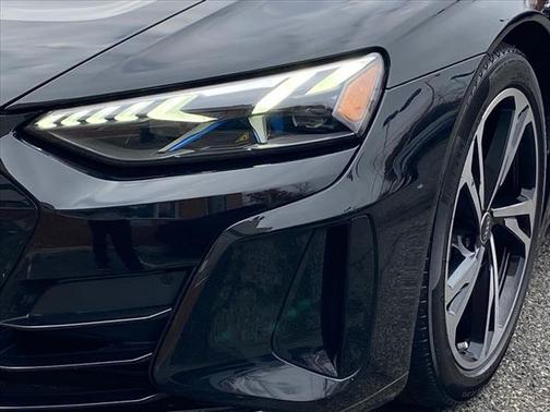 2022 Audi e-tron GT Premium Plus