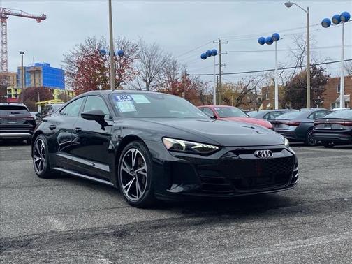 2022 Audi e-tron GT Premium Plus