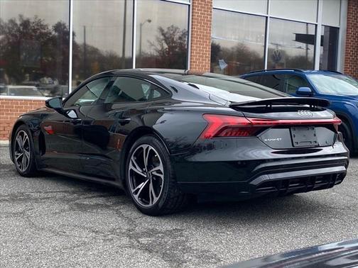 2022 Audi e-tron GT Premium Plus