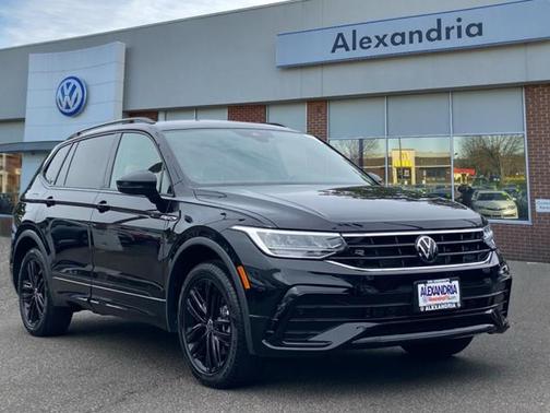2022 Volkswagen Tiguan 2.0T SE R-Line Black