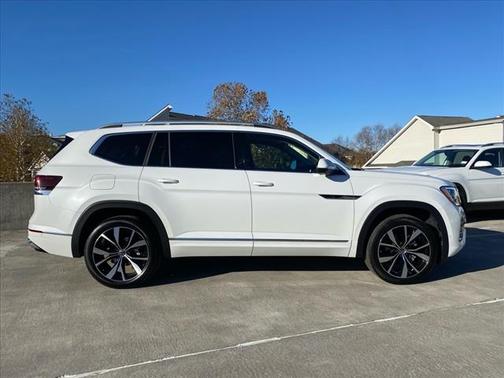 2024 Volkswagen Atlas 2.0T SEL Premium R-Line 4MOTION