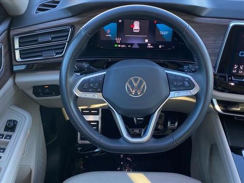 2024 Volkswagen Atlas 2.0T SEL Premium R-Line 4MOTION