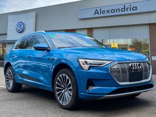 2019 Audi e-tron Prestige