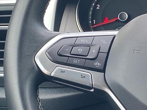 2021 Volkswagen Atlas Cross Sport 2.0T SE w/Technology 4MOTION