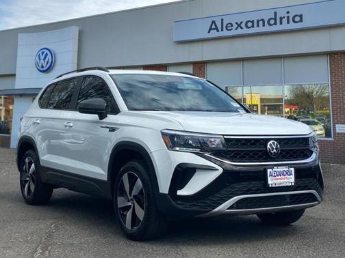 2024 Volkswagen Taos S 4Motion