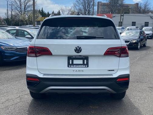 2024 Volkswagen Taos S 4Motion