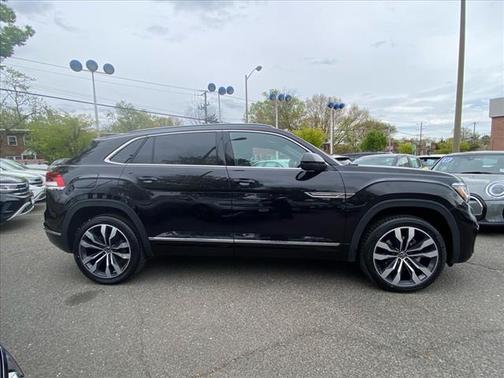 2021 Volkswagen Atlas Cross Sport 3.6L V6 SEL Premium R-Line