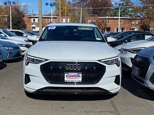 2021 Audi e-tron Premium