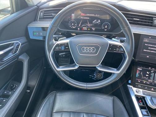 2021 Audi e-tron Premium