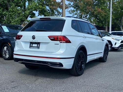 2022 Volkswagen Tiguan 2.0T SE R-Line Black 4MOTION
