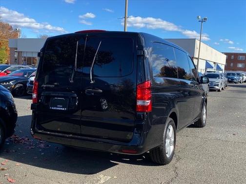 2018 Mercedes-Benz Metris Base
