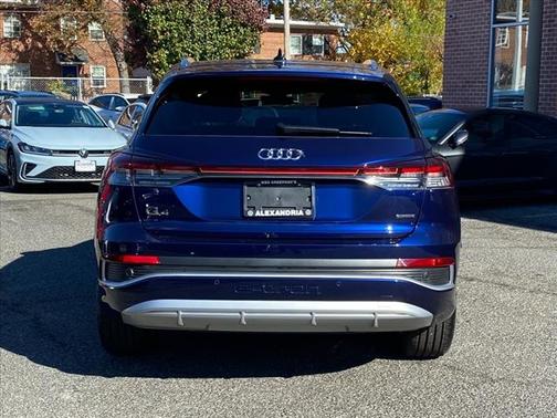 2025 Audi Q4 e-tron Premium Plus 55 quattro