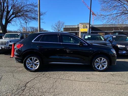 2023 Audi Q3 Premium 45 TFSI S line quattro Tiptronic