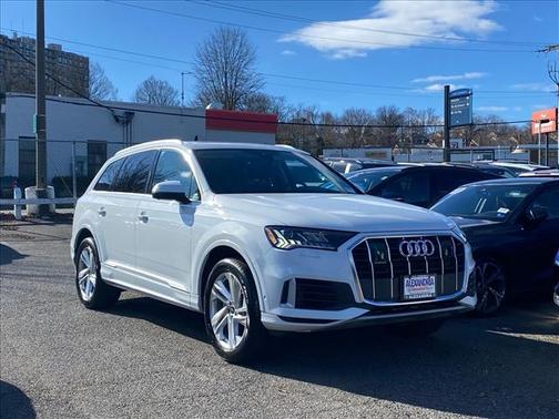 2023 Audi Q7 55 Premium