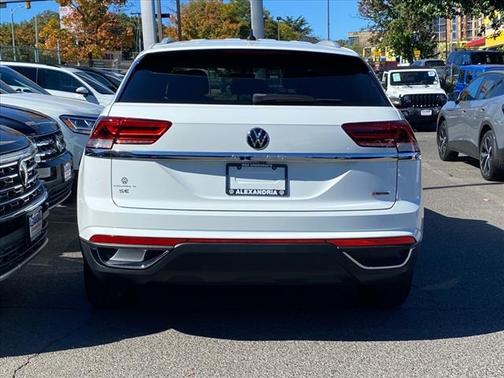 2022 Volkswagen Atlas Cross Sport 2.0T SE